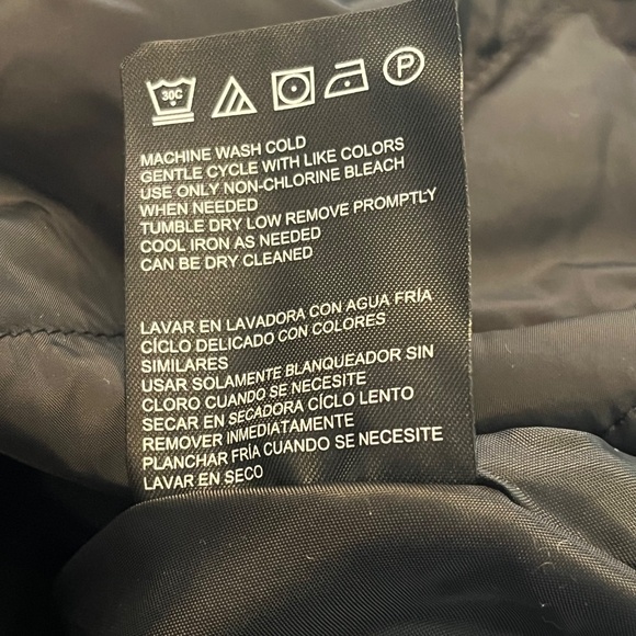 Weatherproof Women's vest button up  Black with pockets  size XL New with Tags - Picture 7 of 11